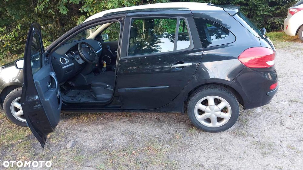 Renault Clio - 8