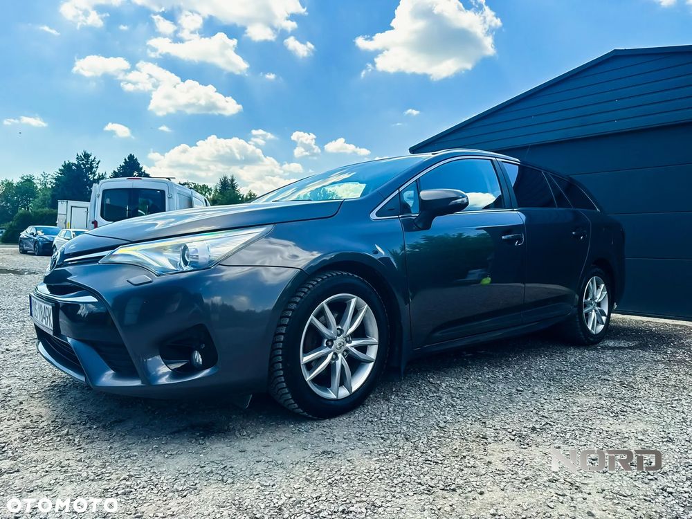 Toyota Avensis 1.6 D-4D Prestige - 6