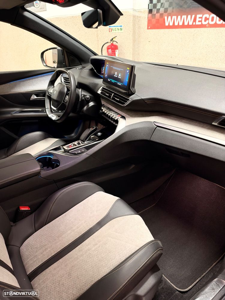 Peugeot 3008 1.6 Hybrid GT Line e-EAT8 - 24