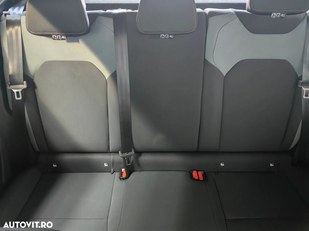 Dacia Duster HEV 140 Extreme - 11