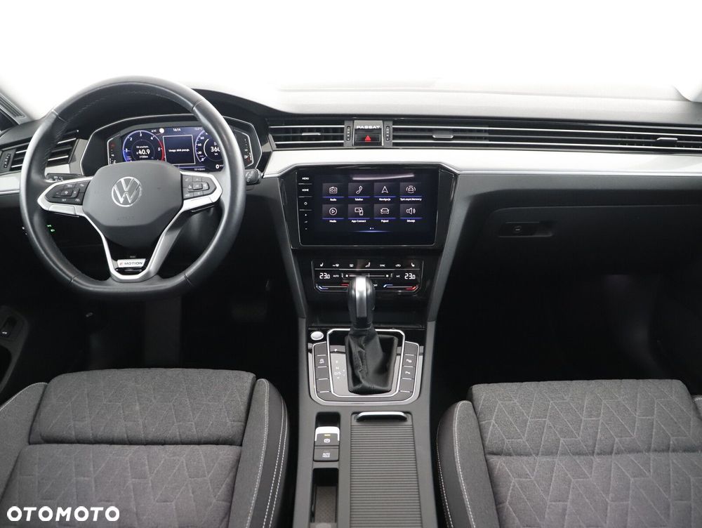 Volkswagen Passat Variant 2.0 TDI 4Mot Elegance DSG - 13