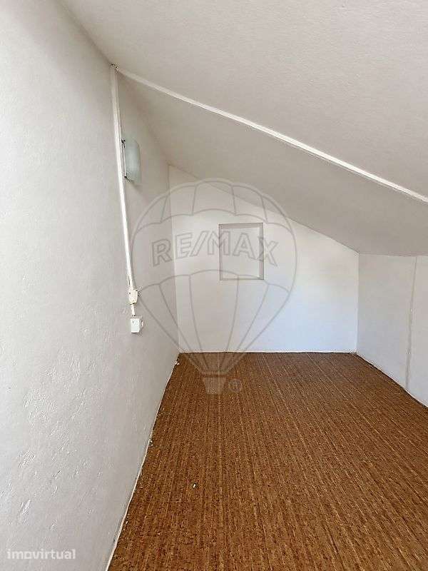 Apartamento T0 para arrendamento - Grande imagem: 2/11