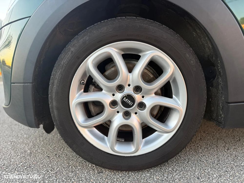 MINI 5 Portas Cooper D Seven Chili - 14