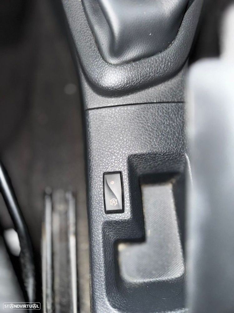 Dacia Logan 0.9 TCe Confort - 21