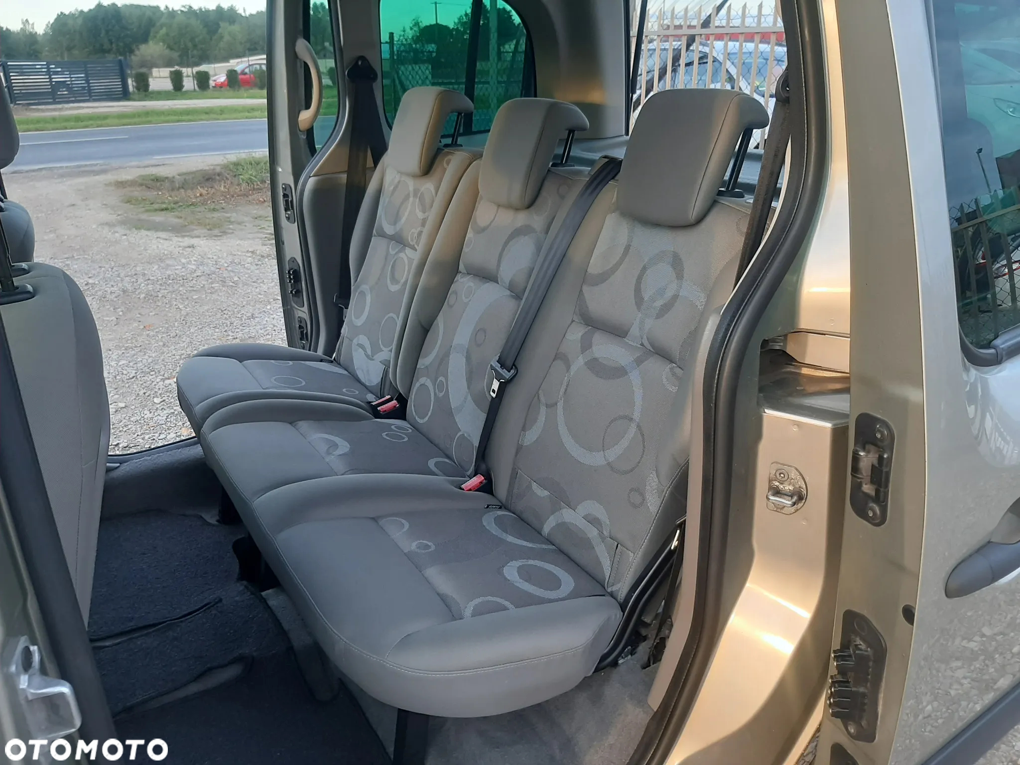 Renault Kangoo 1.6 16V 105 Expression - 15