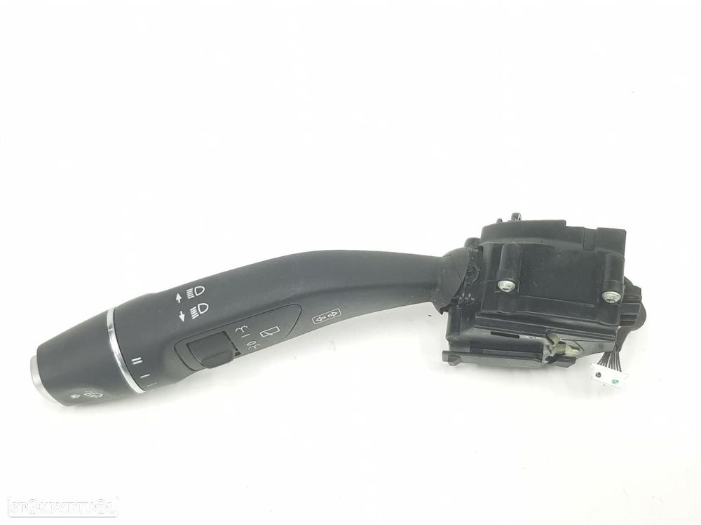 COMANDOS DOS PISCAS MERCEDES-BENZ CLASE A BM 176 - 1