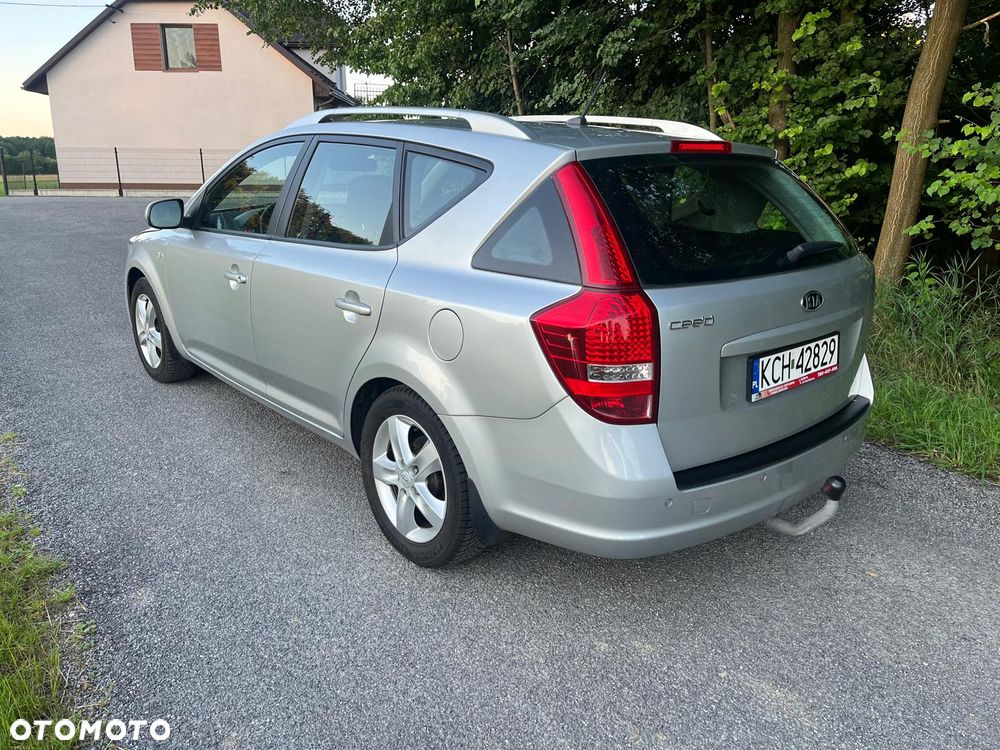 Kia Ceed 1.6 CVVT ISG Spirit - 6
