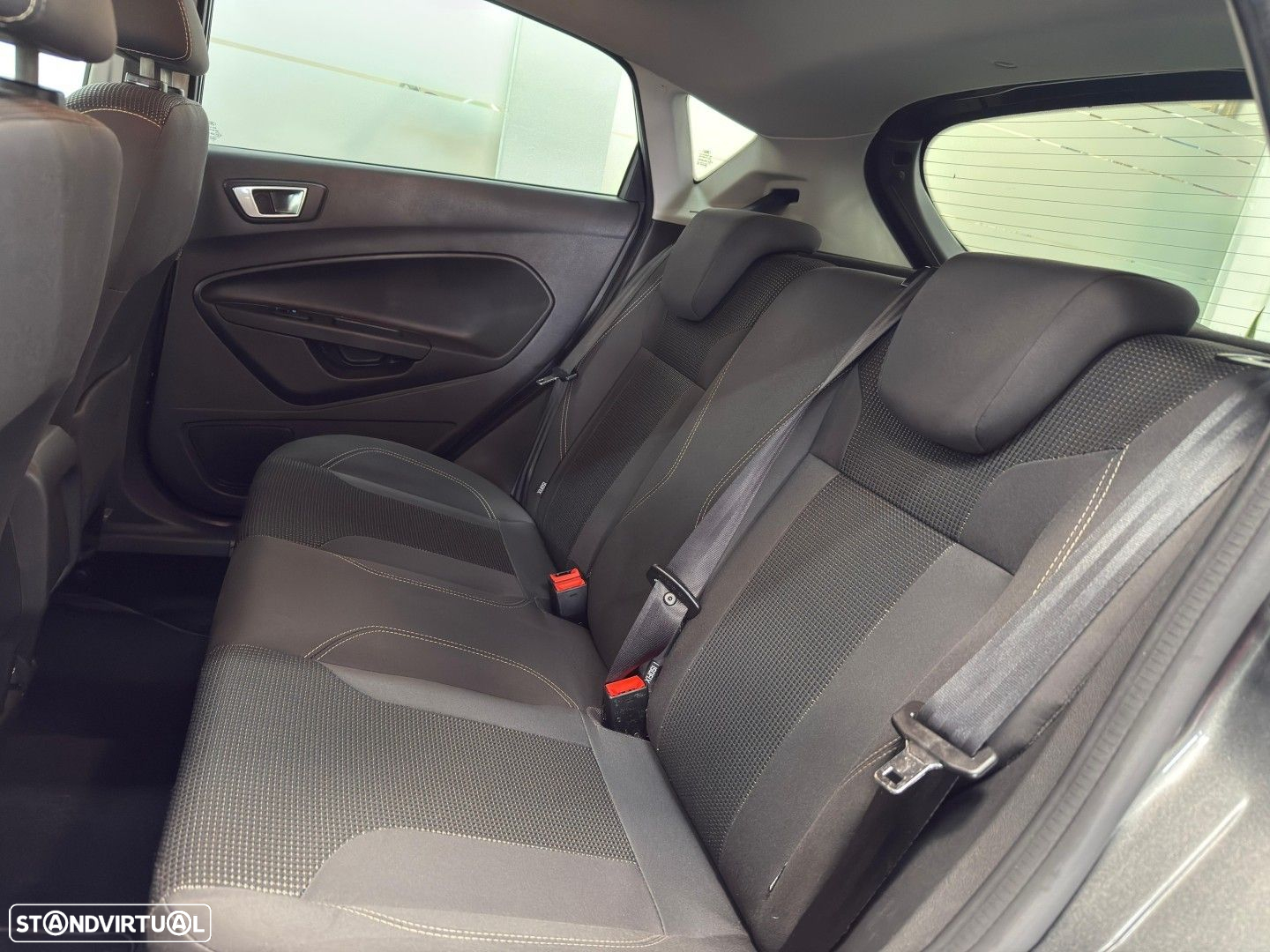 Ford Fiesta 1.0 T EcoBoost Titanium PowerShift - 14