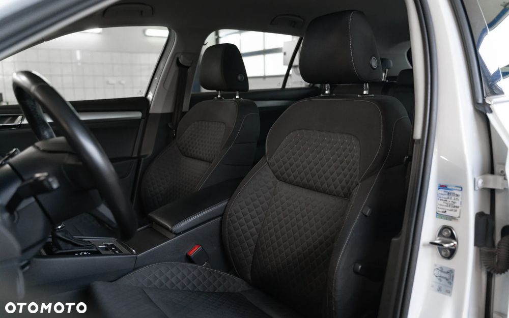 Skoda Superb 2.0 TDI Ambition DSG - 31