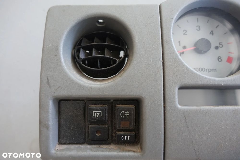 LICZNIK ZEGARY RAMKA SUZUKI SAMURAI - 4