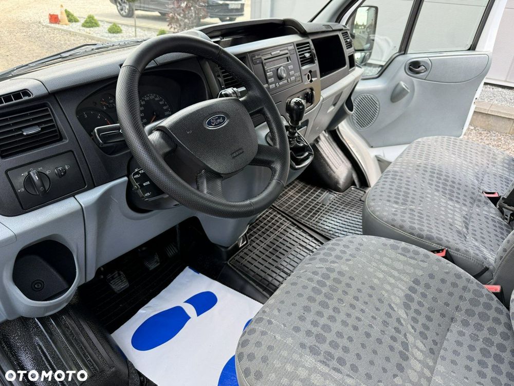 Ford Transit - 10