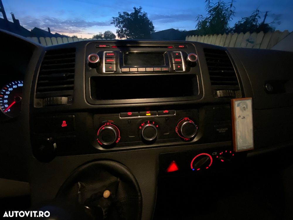Volkswagen Transporter - 3