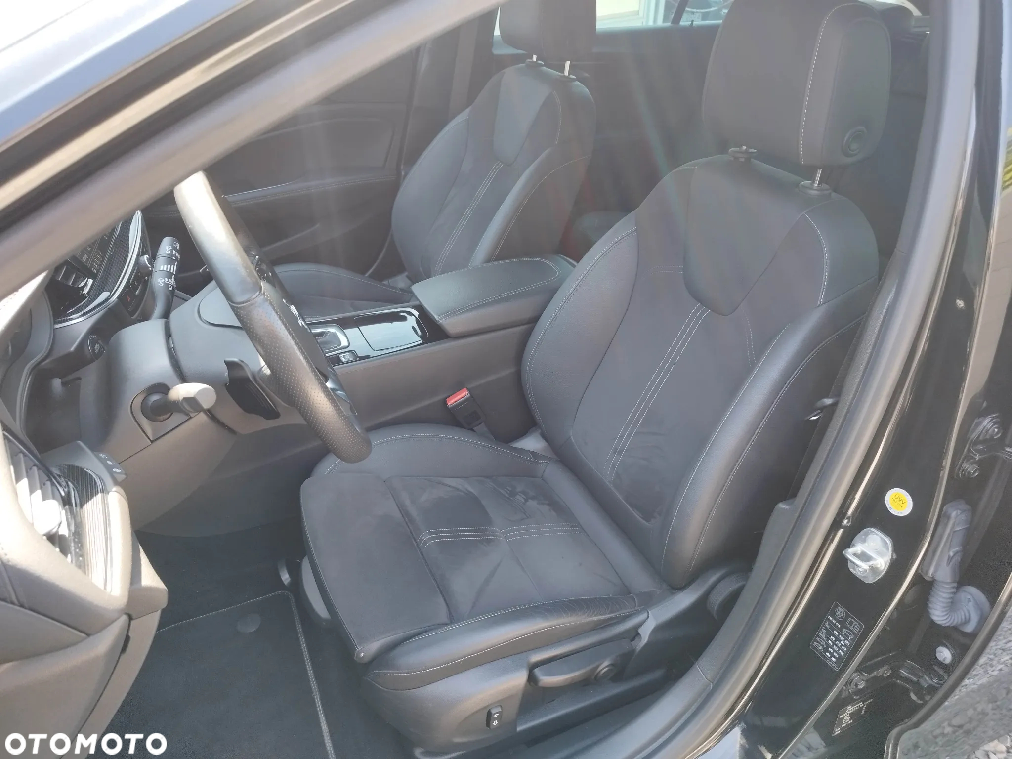 Opel Insignia Sports Tourer 2.0 Diesel Exclusive - 26