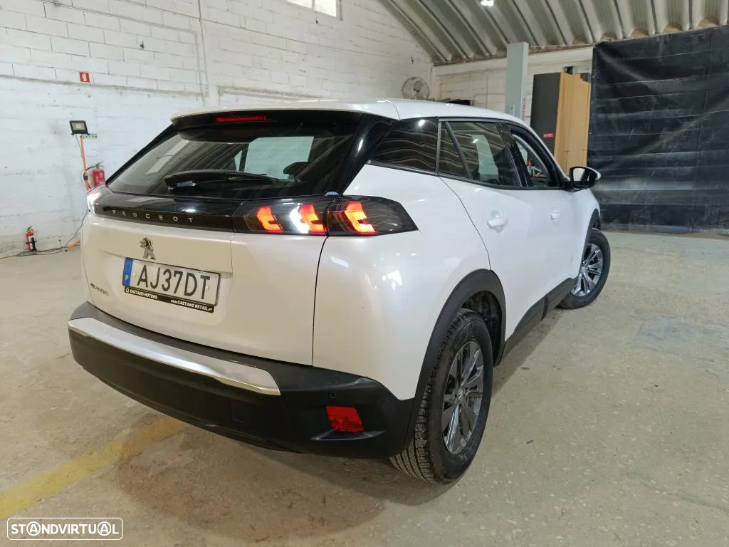 Peugeot e-2008 50 kWh Active Pack - 3
