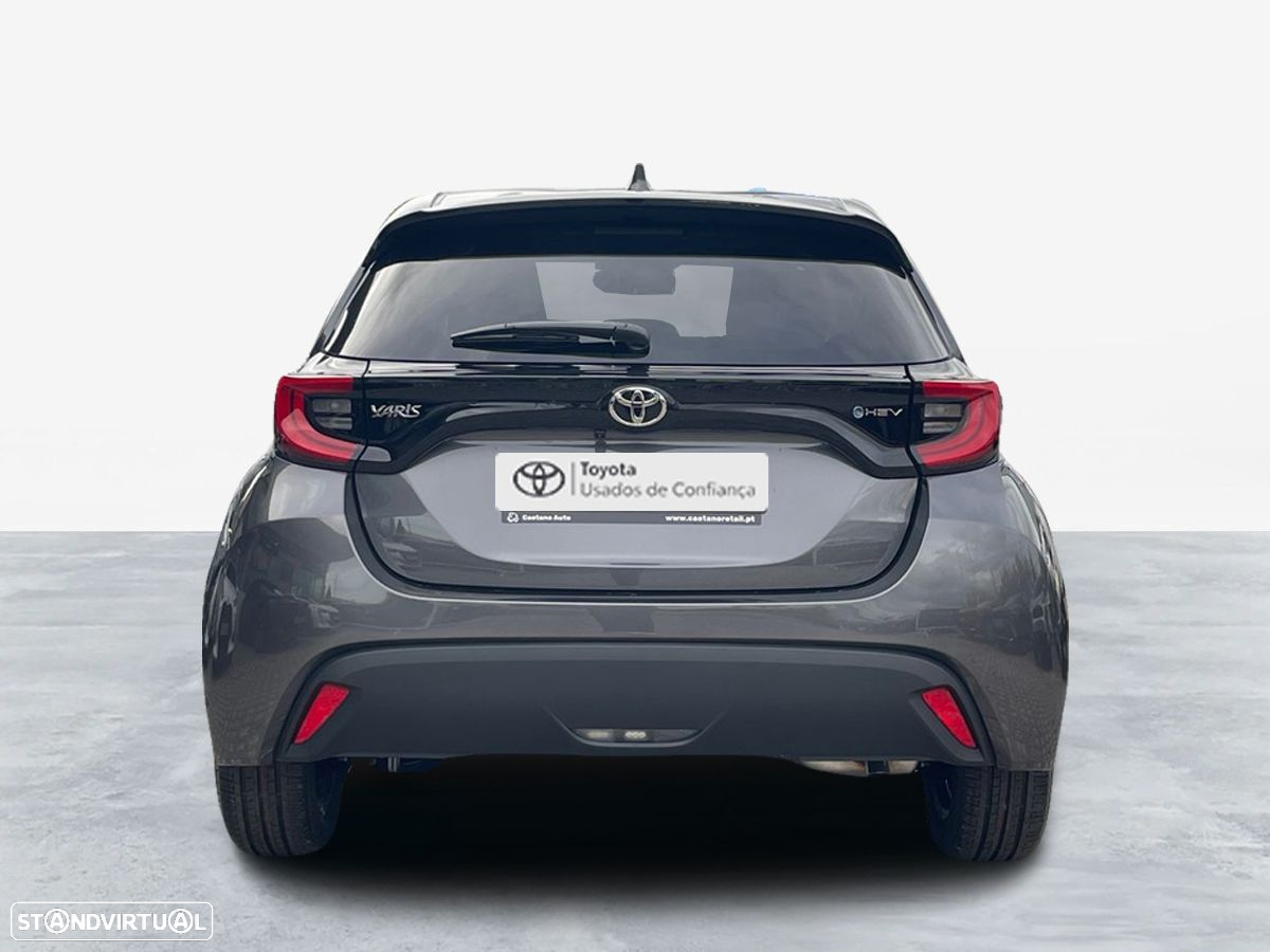 Toyota Yaris - 4