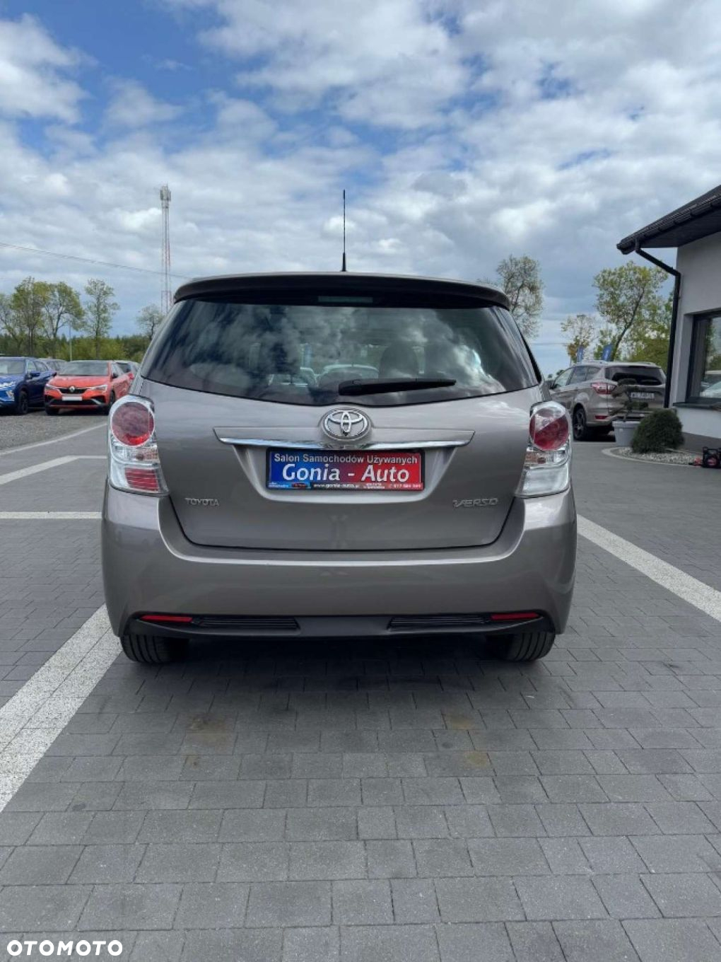 Toyota Corolla Verso - 5
