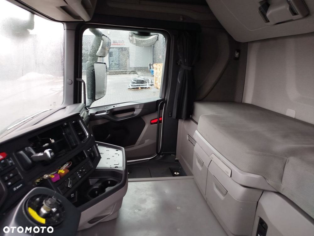 KABINA SCANIA R NTG - 8