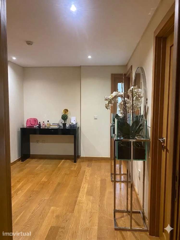 Apartamento T2+1 Centro da Maia - 2 Lugares de Garagem - Grande imagem: 4/15