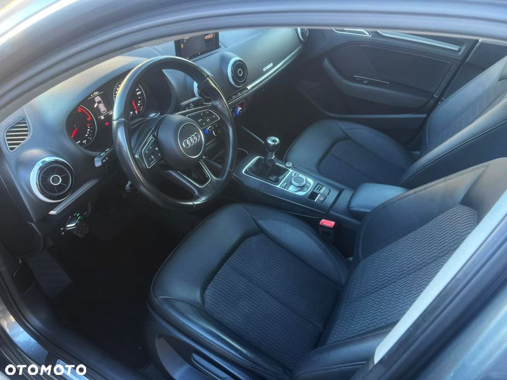 Audi A3 Sportback 2.0 TDI - 5