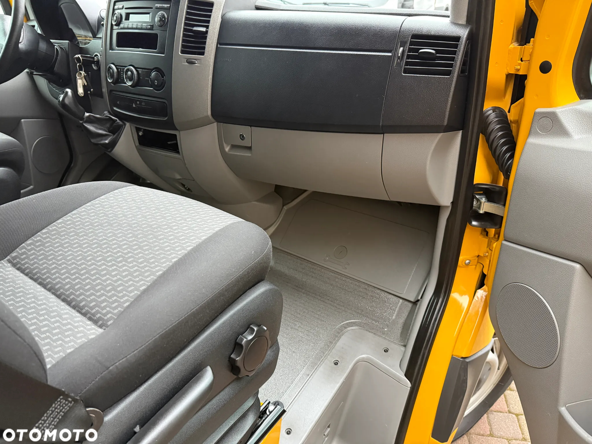 Volkswagen Crafter Izoterma Winda - 18