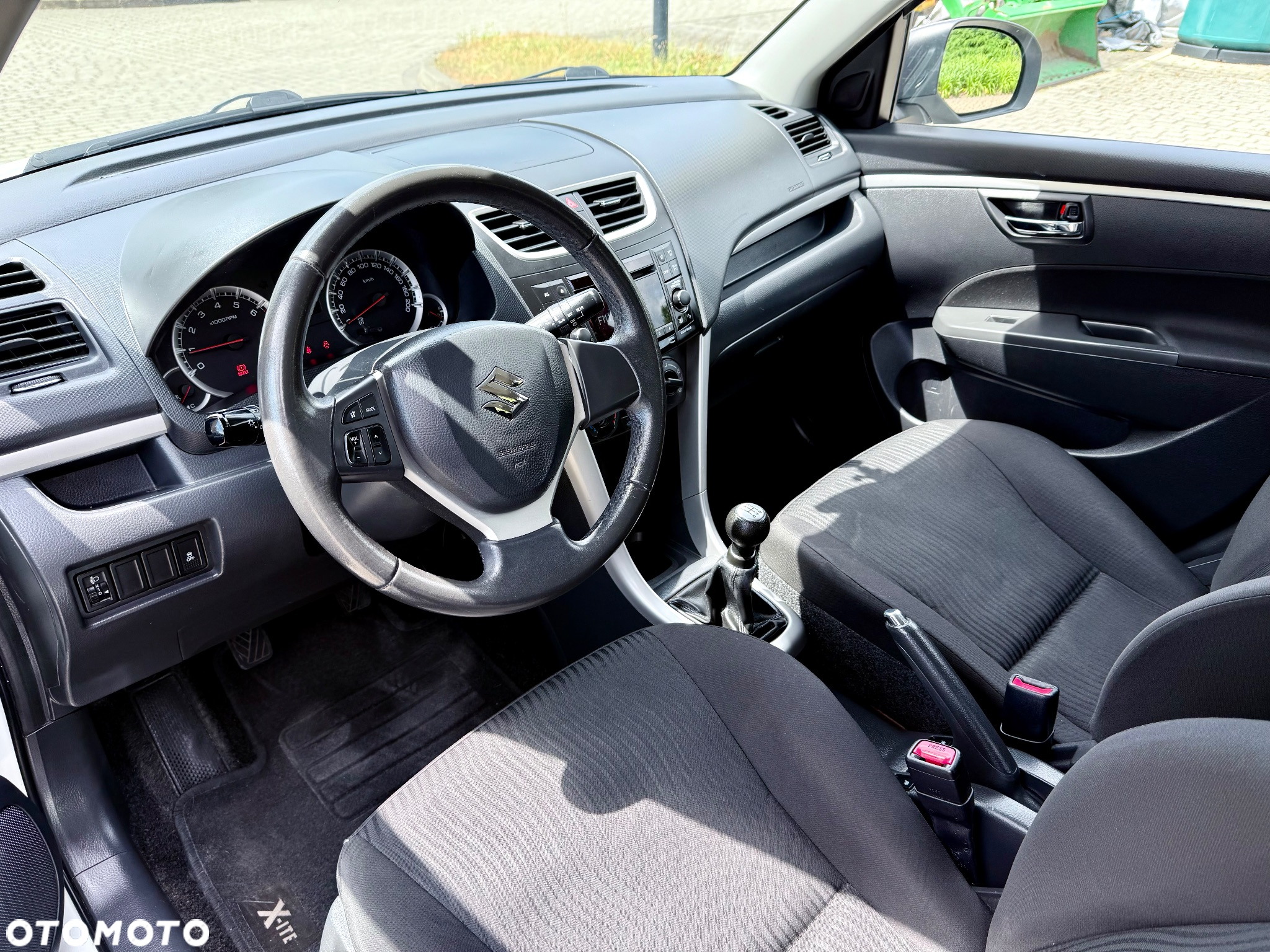 Suzuki Swift 1.2 Premium - 16