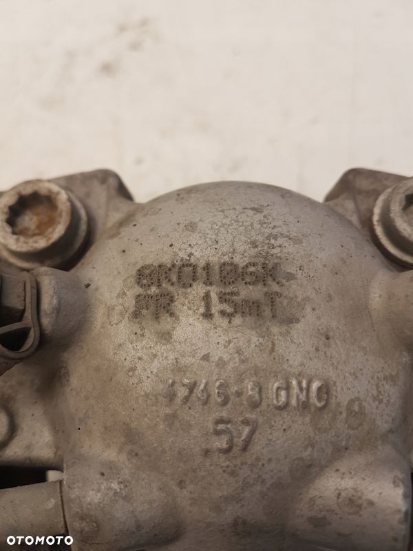 ZACISK HAMULCOWY PRAWY PRZÓD AUDI A4 B8 A5 8K0106K - 4