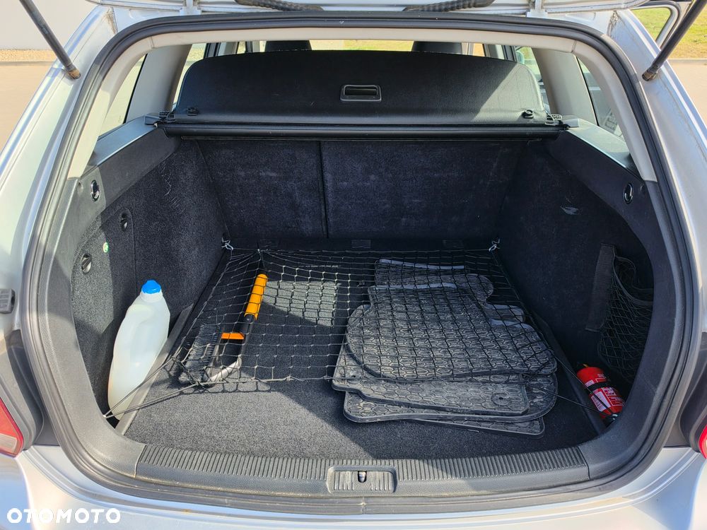 Volkswagen Golf 1.6 TDI Trendline - 24