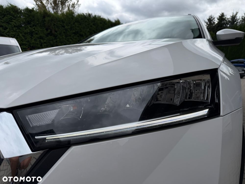 Skoda Octavia 2.0 TDI DSG Style - 37