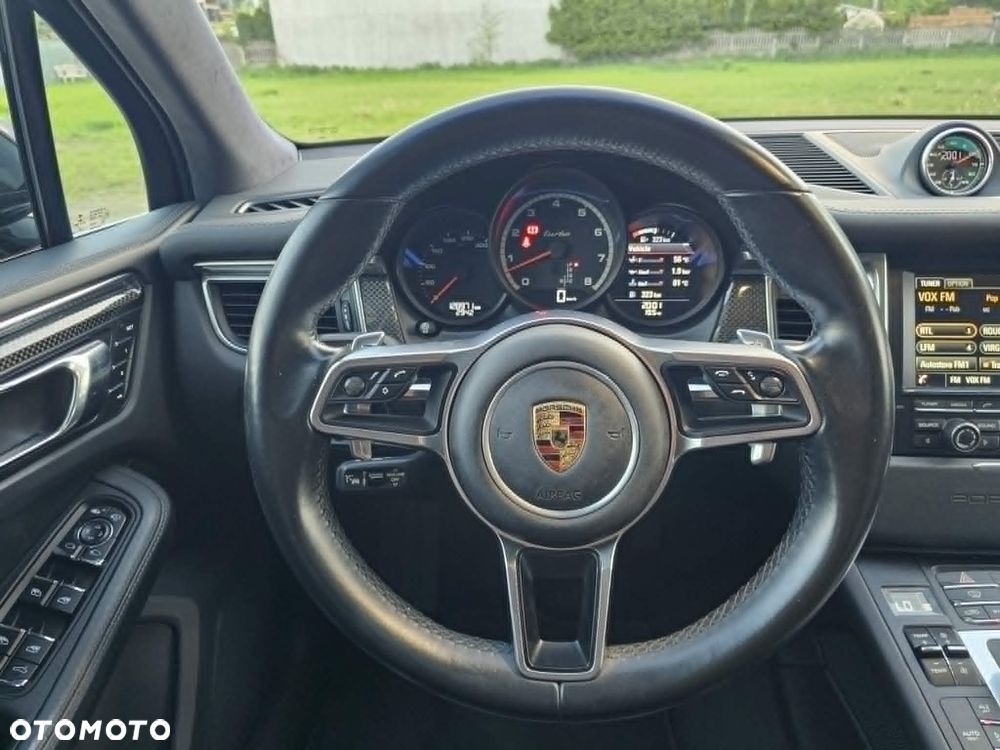 Porsche Macan Turbo PDK - 24
