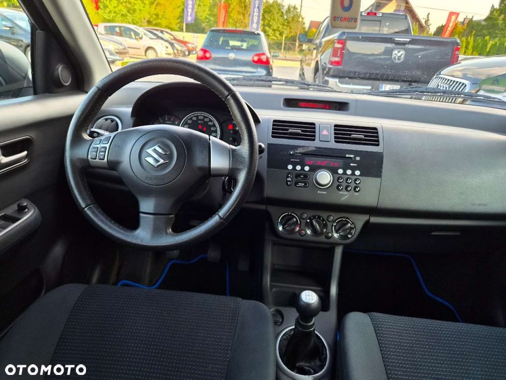 Suzuki Swift - 8