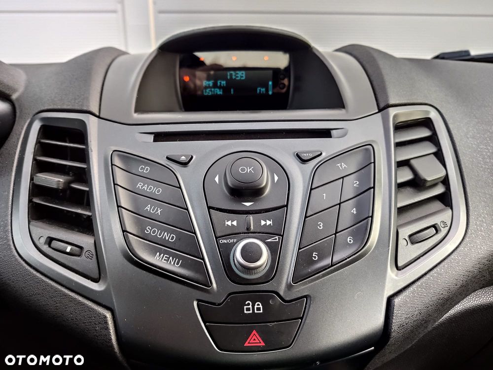 Ford Fiesta 1.4 Trend - 19