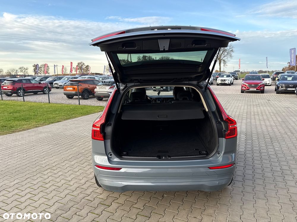 Volvo XC 60 B4 D Geartronic Momentum - 26