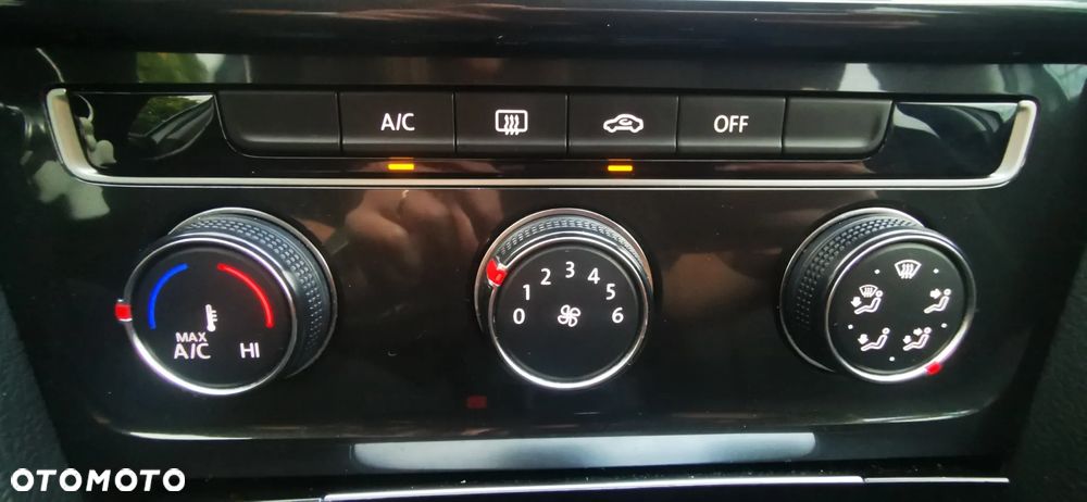 Volkswagen Golf Variant - 12