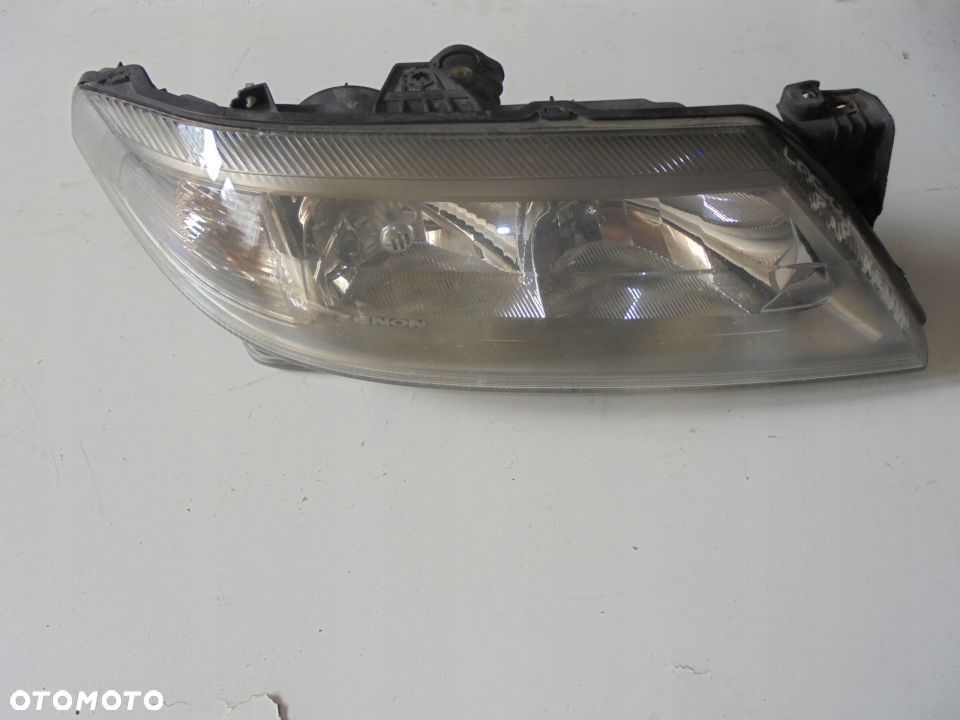 LAMPA PRAWA PRZOD LAGUNA II XENON - 1