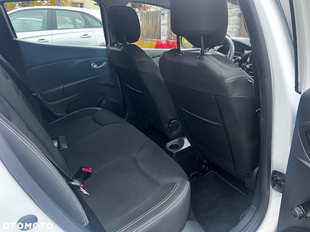 Renault Clio - 8