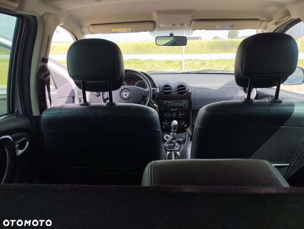 Dacia Duster 1.6 16V 4x4 Ambiance - 22