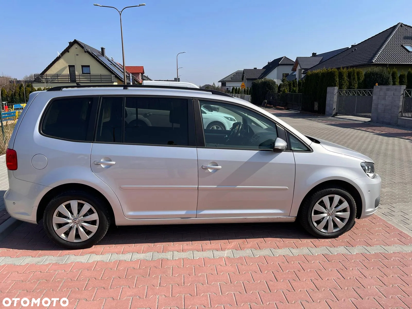 Volkswagen Touran 1.6 TDI DPF BlueMot Comfortline - 7