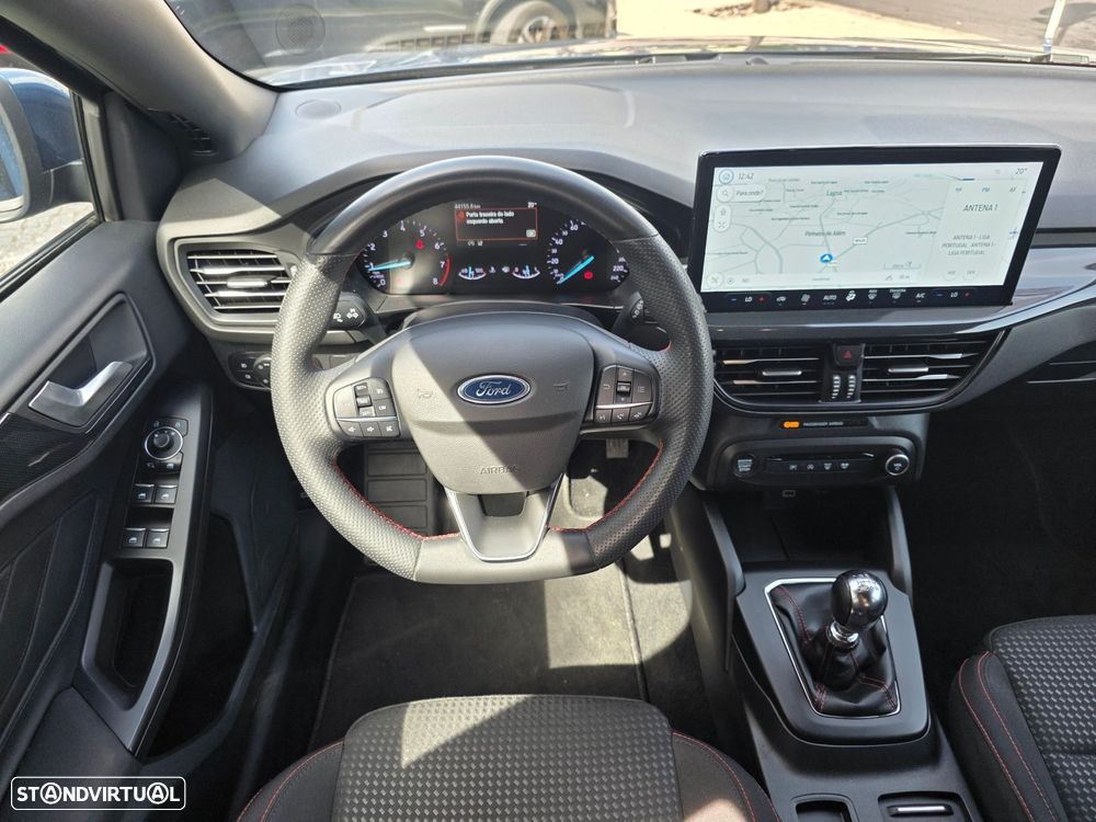 Ford Focus SW 1.0 EcoBoost MHEV ST-Line - 25