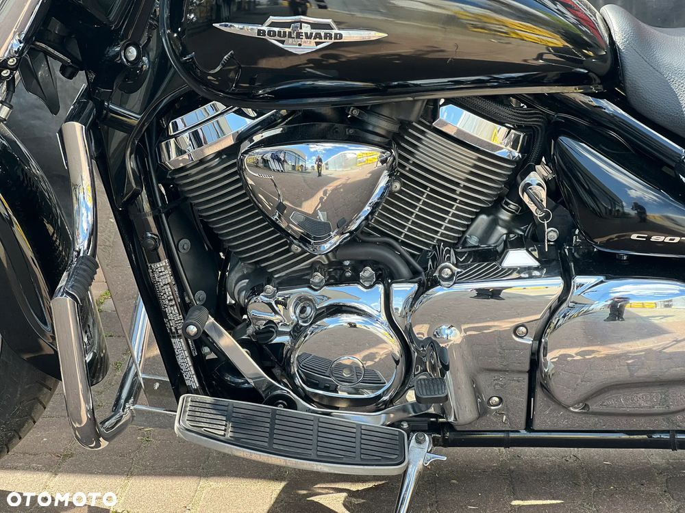 Suzuki Boulevard - 21