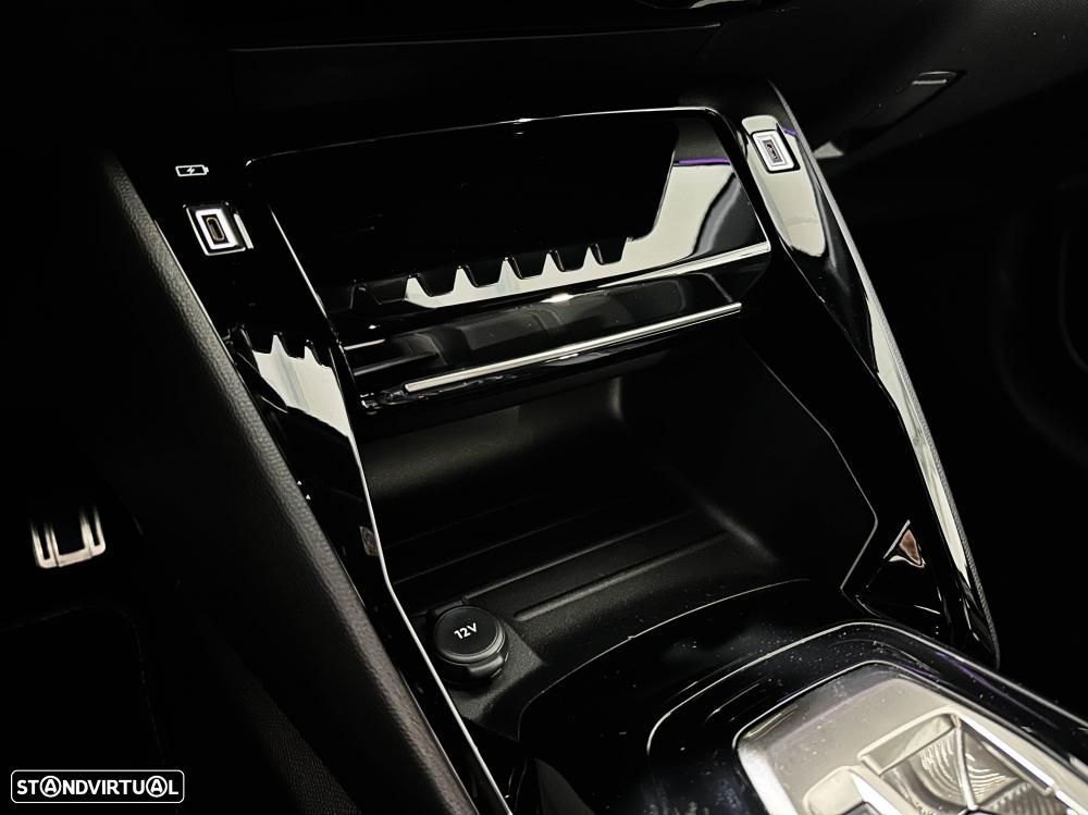Peugeot e-208 51 kWh GT - 44