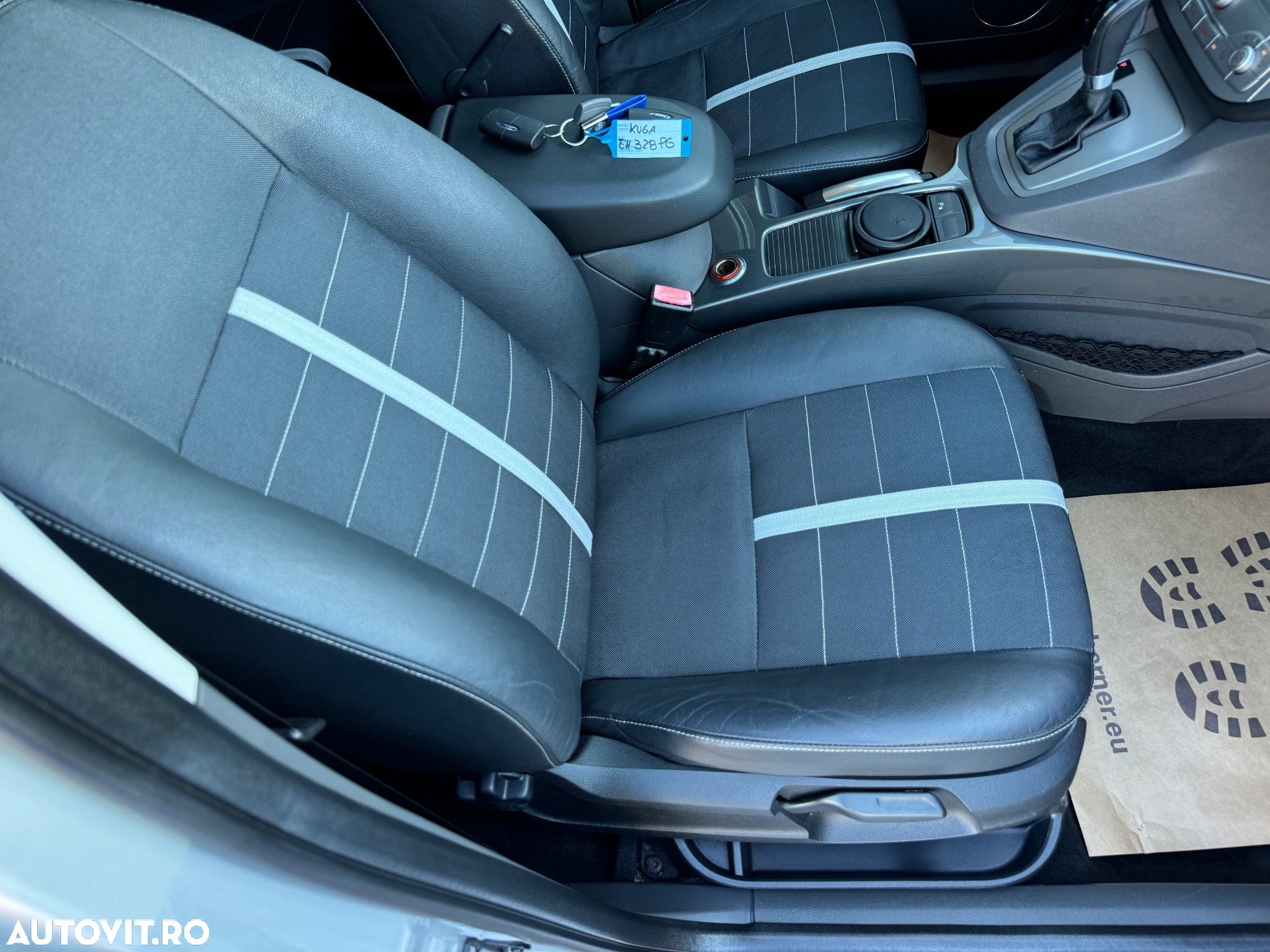 Ford Kuga 2.0 TDCi 4x4 Aut. Titanium - 27