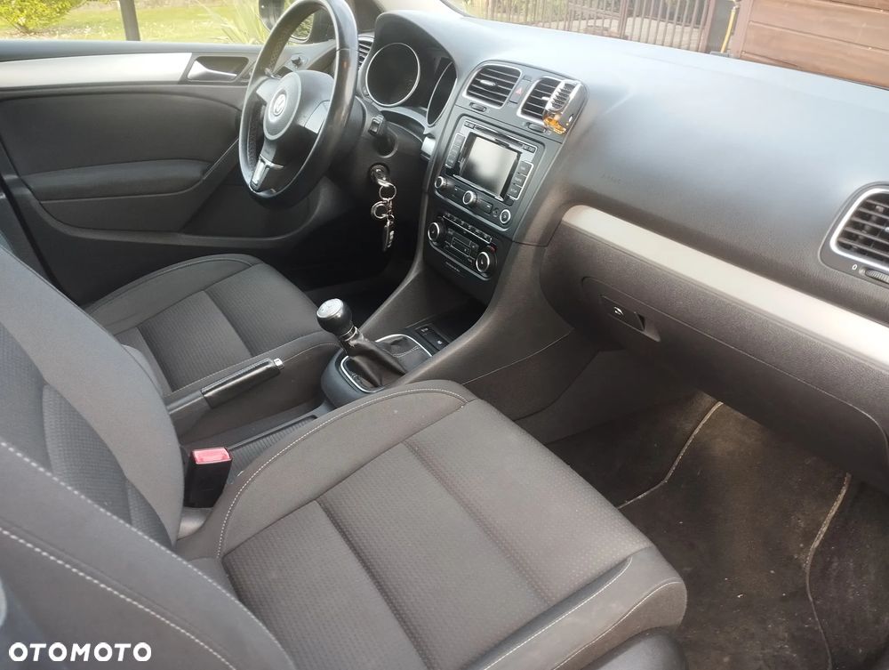 Volkswagen Golf 1.6 TDI Highline - 6