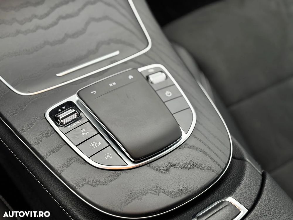 Mercedes-Benz E 300 d 4MATIC MHEV - 13