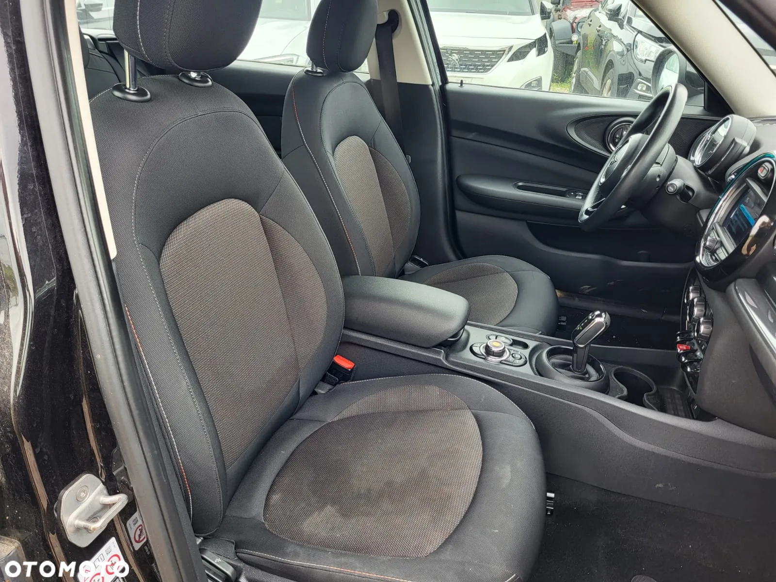 MINI Clubman Cooper Essential Trim - 10