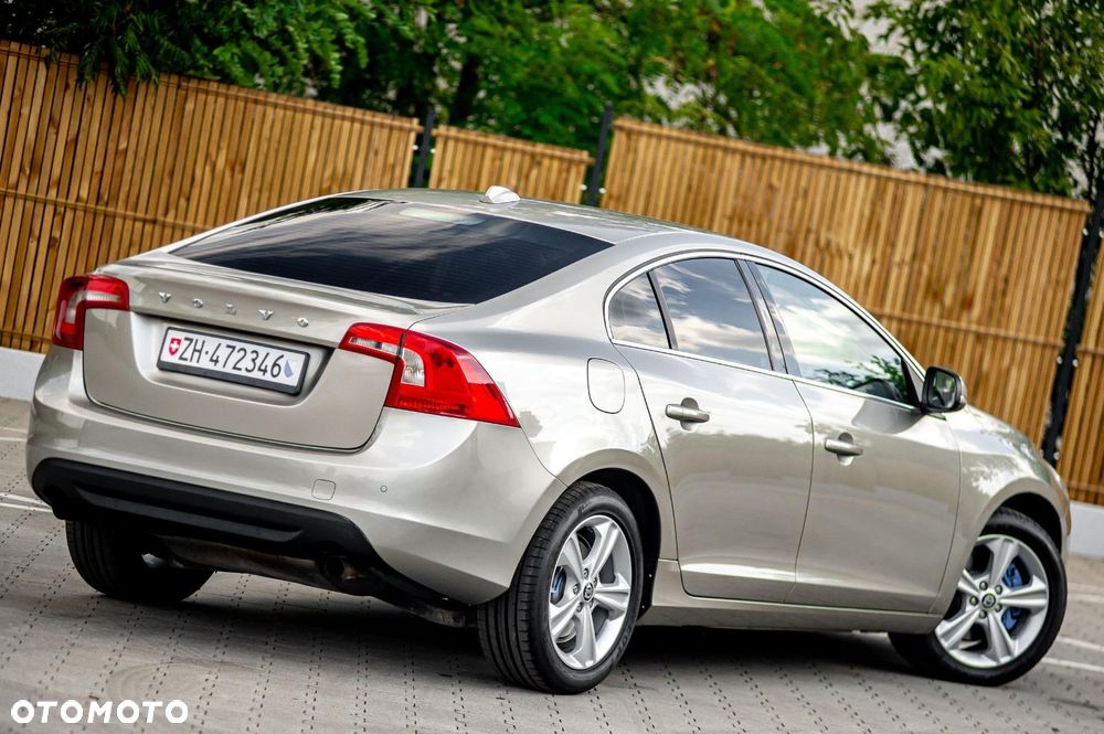 Volvo S60 - 12