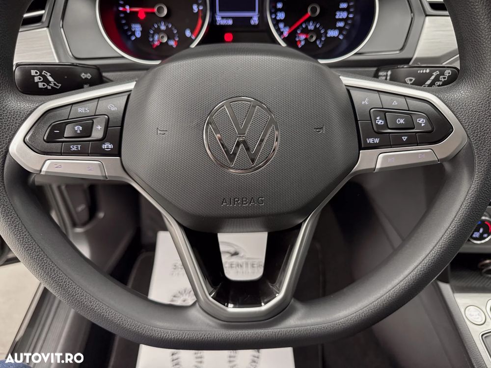 Volkswagen Passat 2.0 TDI SCR Business - 24
