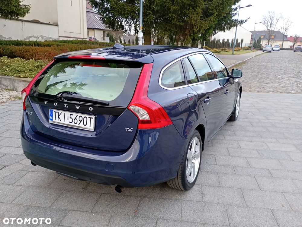 Volvo V60 T4 Edition - 15