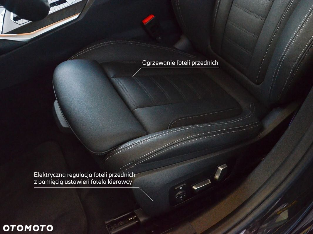 BMW Seria 3 330e xDrive M Sport sport - 18