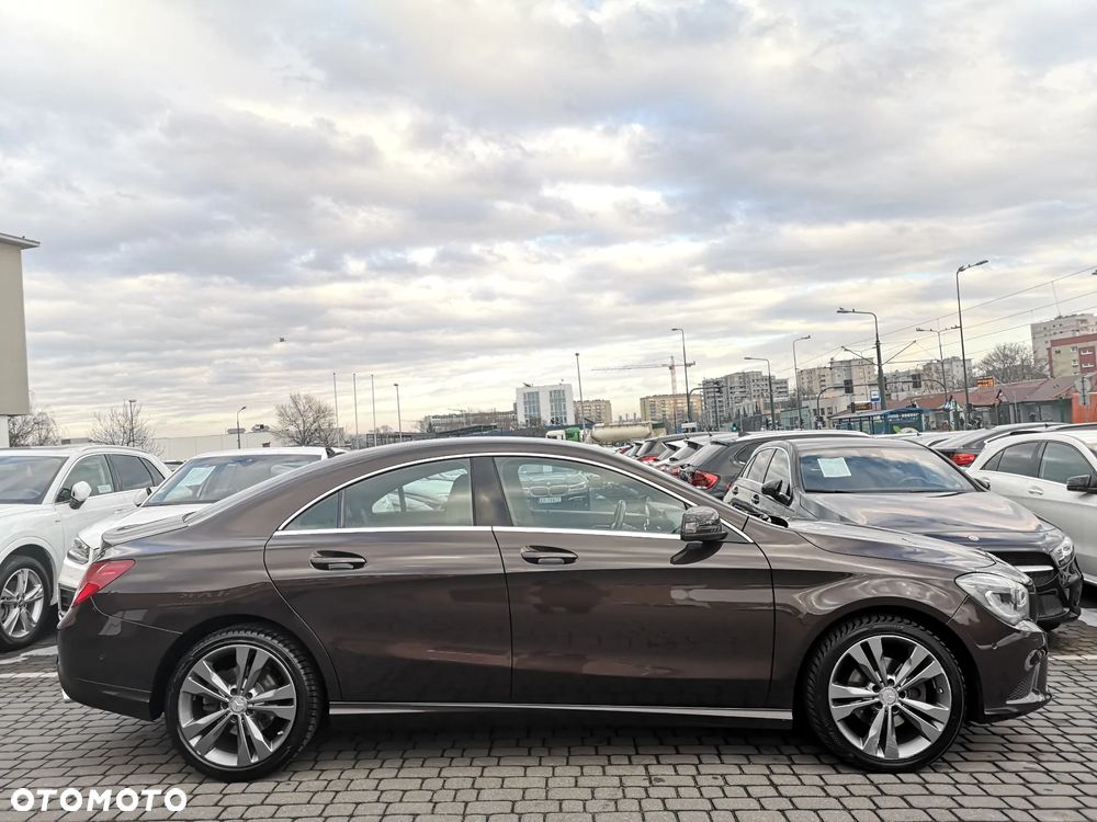 Mercedes-Benz CLA 180 d 7G-DCT Urban - 5