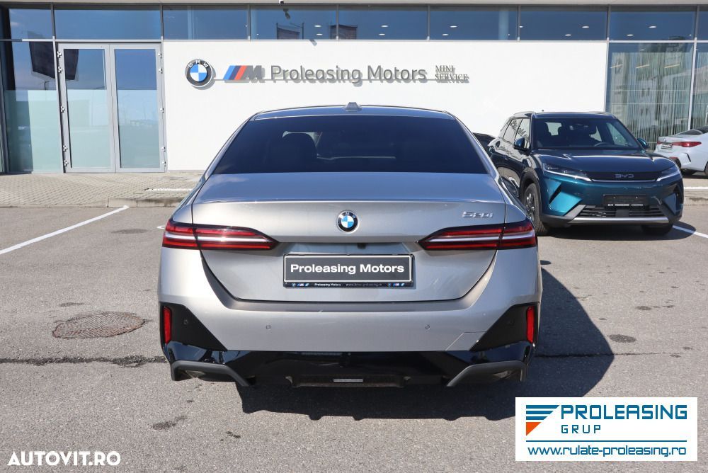 BMW Seria 5 520i AT MHEV - 8